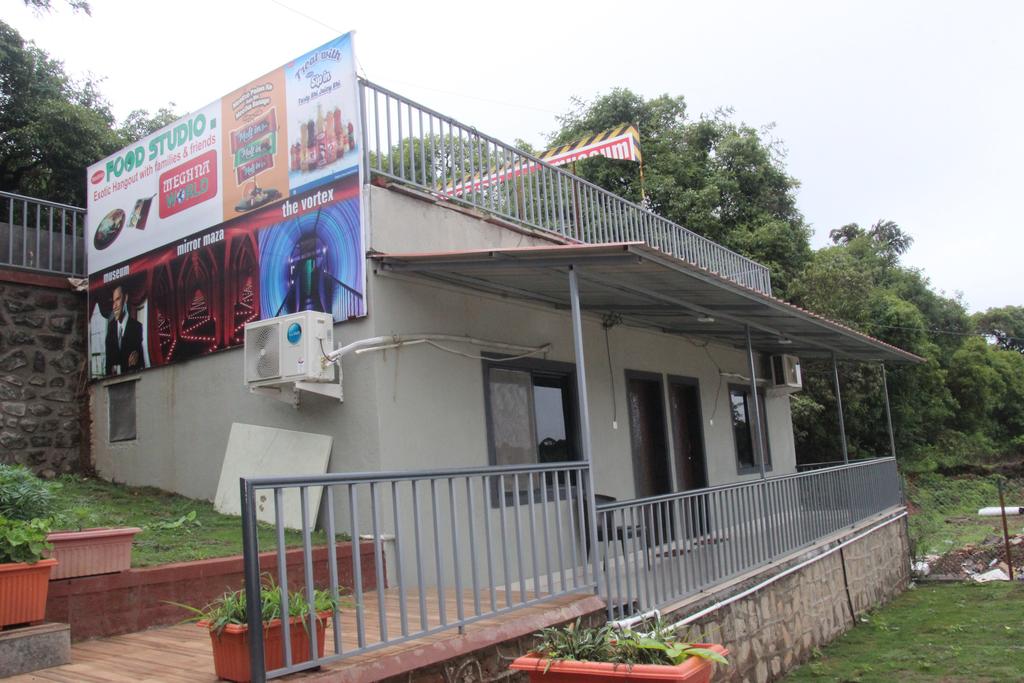 Meghna Food Studio Hotel Mahabaleshwar